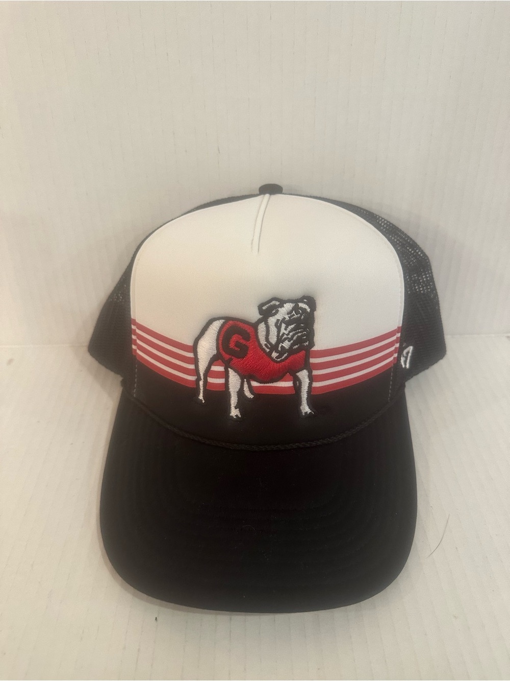 "Lucky Stripes" Georgia Bulldogs trucker hat 47 Brand New Never Worn